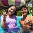 Igor Jansen e Sophia Valverde passaram réveillon no Ceará, local one já haviam curtido parque aquático